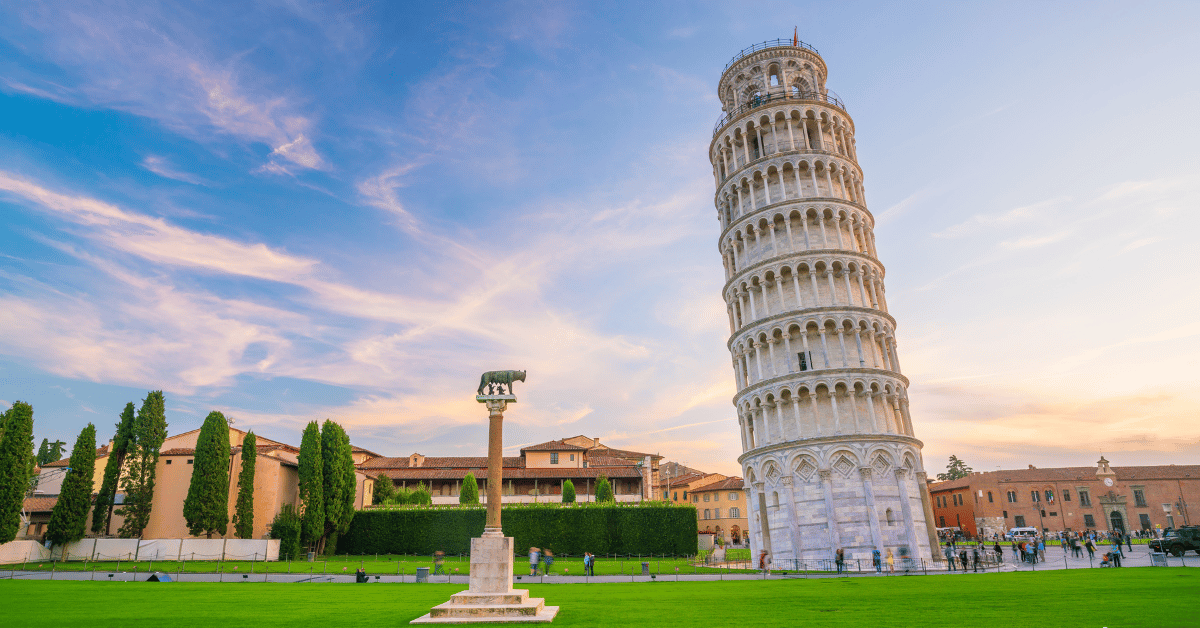 Torre de Pisa: tudo sobre a torre inclinada