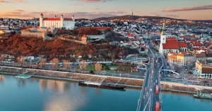 Custo de vida na Eslováquia X Salário mínimo na Eslováquia