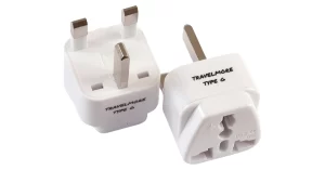 Modelo tipo G: três pinos retangulares