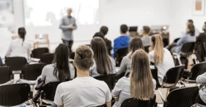 Programas de intercâmbio e mobilidade internacional nas universidades em Portugal